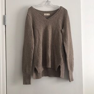 hollister v neck sweater